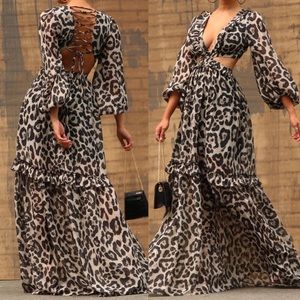 🚨24 HOUR SALE🚨Paradise Calls Leopard Maxi Dress